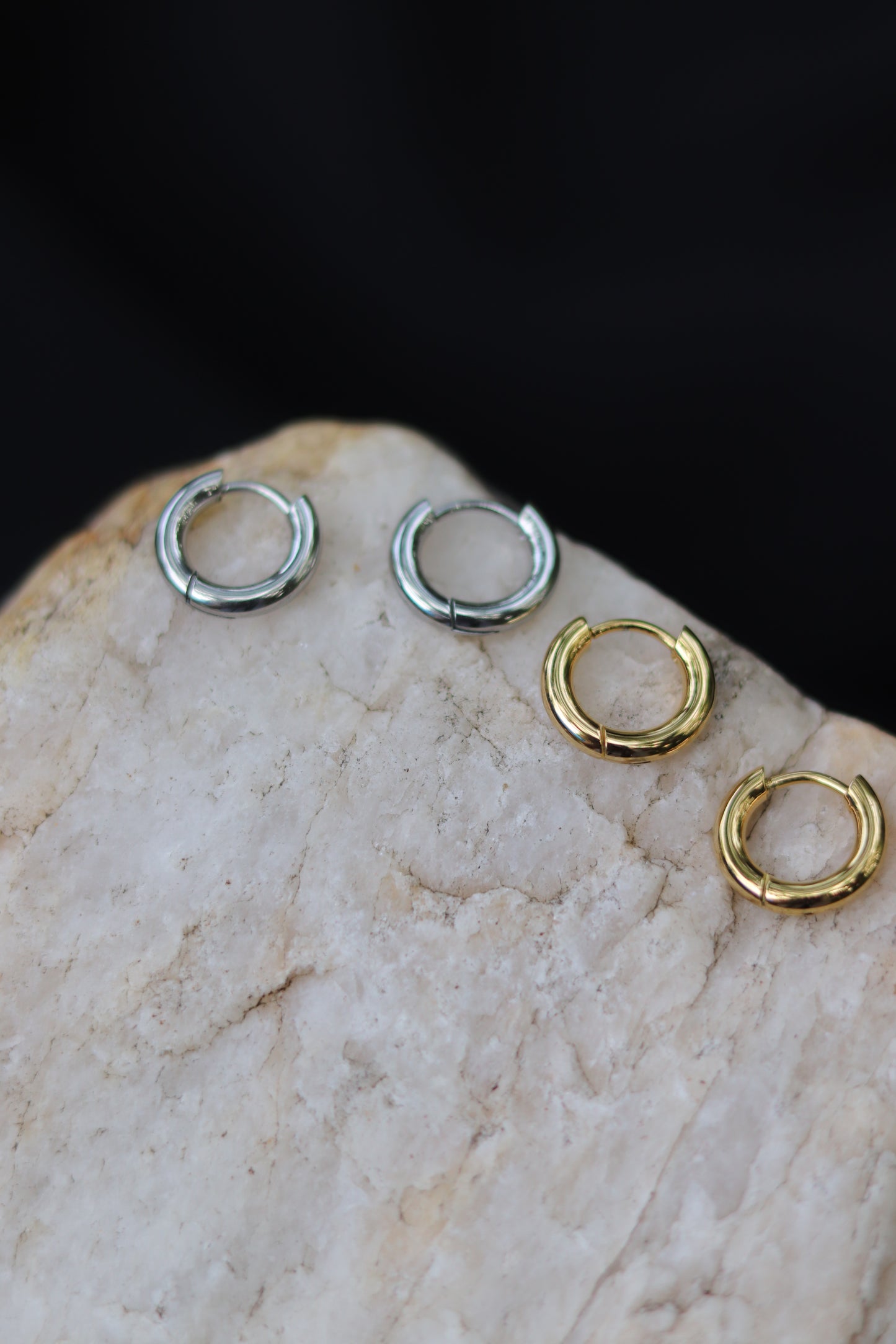 2X Mini Mara Hoops (Gold and Silver)