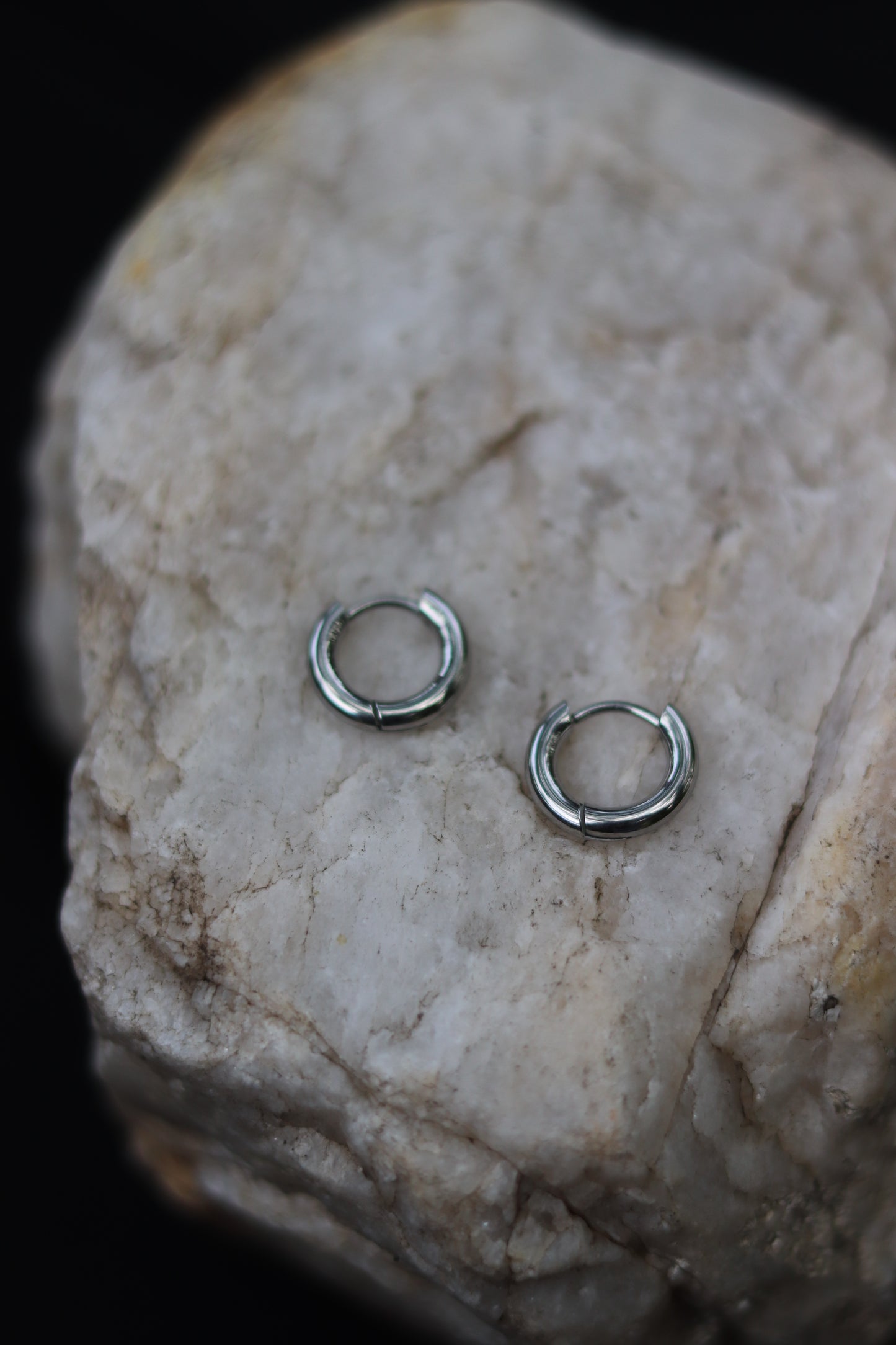 2X Mini Mara Hoops (Gold and Silver)